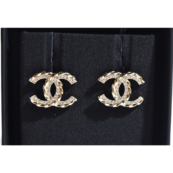 Chanel 23B Gold Crystal Interlocking CC Logo Classic Statement Stud Earrings - Picture 3 of 11